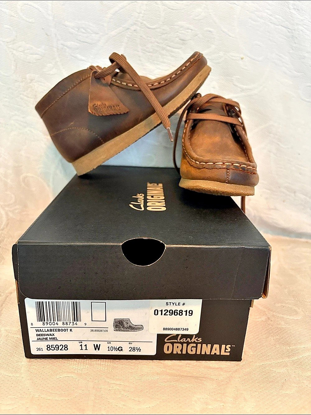 Kids Clarks Wallabee Boot Brown US 11 W